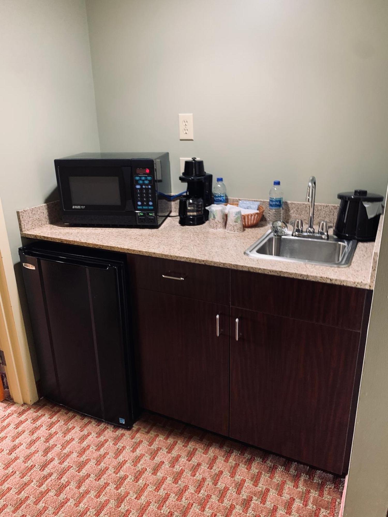 Euro-Suites Hotel Morgantown Eksteriør bilde